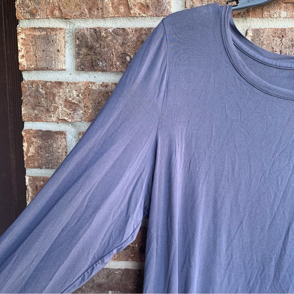 LOGO by Lori Goldstein top with Velvet application - Picture 4 of 7